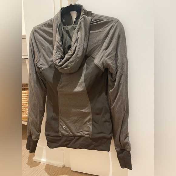 Lululemon Dance Studio Reversible Jacket - Picture 4 of 6